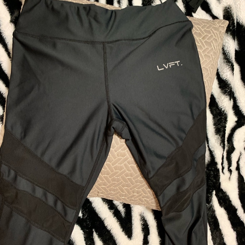 Black leggings.